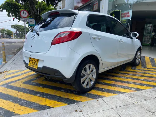 Mazda 2 Modelo 2010 Mecánico, En Excelente Estado