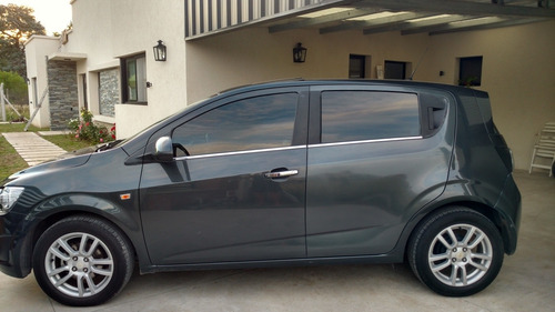 Imagen 2 de 7 de Chevrolet Sonic 2015 1.6 Ltz At Mx 5 P