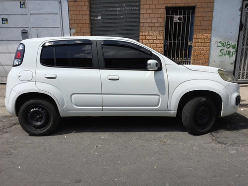 Fiat Uno 2015 1.4 Evolution Flex 5p