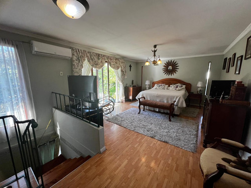 Casa Con Excelente Ubicación Para Uso Comercial, Buin Centro