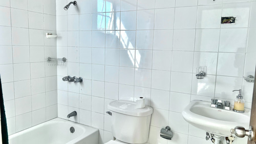 Apartamento Con Línea Blanca En Alquiler En Gazcue, Santo Do