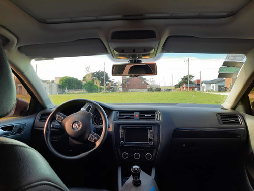 Volkswagen Vento 2.5 Advance Plus 170cv 2014