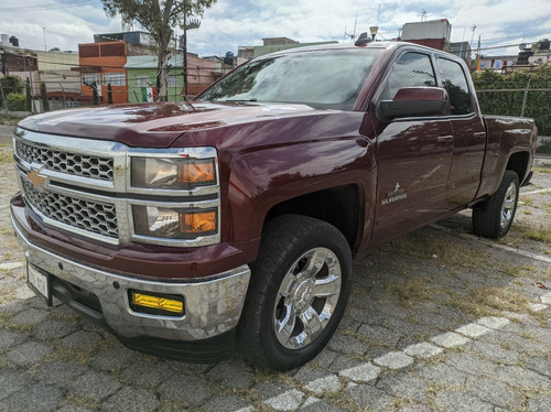 Imagen 1 de 15 de Chevrolet Silverado 1500 Doble Cabina Caja Extendida