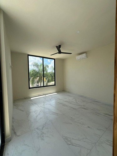 Casa En Venta Merida, Temozon Norte En Privada, Modelo Betha, A 9 Meses.