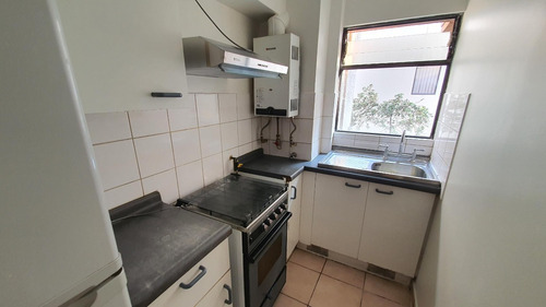 Av Pocuro/ Bodega/ Sin Estac Y Terraza/1 Dorm Y 1/2/ Rollers