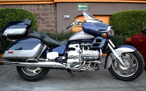 Imagen 8 de 15 de Impresionante Honda Valkyrie 1520 Equipada Lista Para Viajar