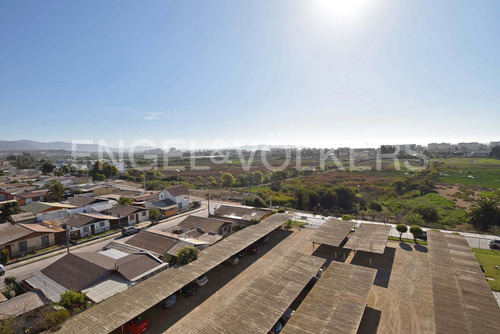Venta, Departamento En Sector Paseo Balmaceda