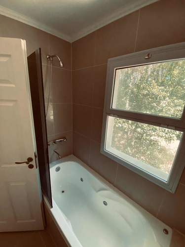 3 Dorm En Suite Con Calefacción, Galería Con Parrilla.