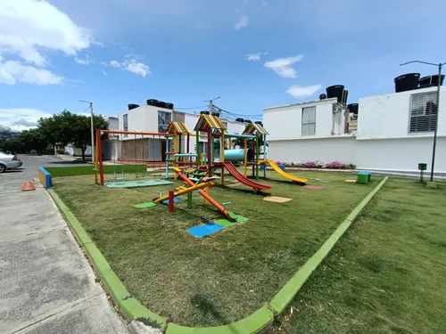 Casa En Venta En Los Trapiches. Cod V30139