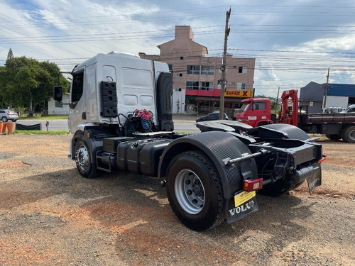 Volvo Vm 330 Toco 4x2t Cavalinho Caminhao Trator