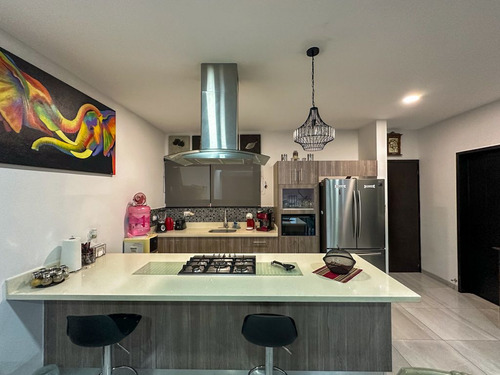 Casa En Venta En Temozon Norte A Minutos De Plaza La Isla