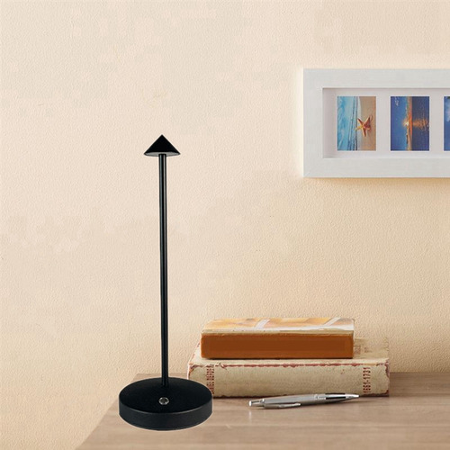 Lámpara De Mesa Led Recargable Q01800mah Con Ajuste Táctil M