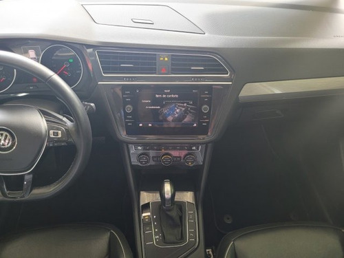 Imagem 9 de 12 de Tiguan 1.4 250 Tsi Total Flex Allspace Comfortline Tiptronic