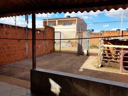 Vd Cs 2 Qts (1 Suíte) Prox. Ao Superm. Gardel - Sol Nascente