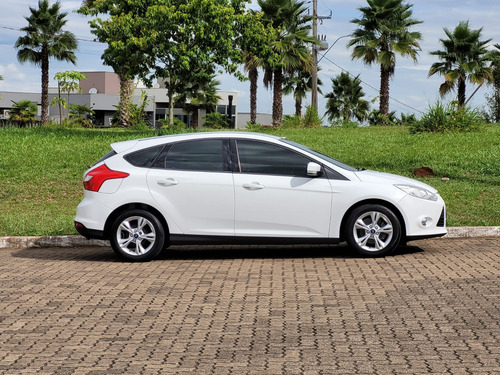 Ford Focus SE 1.6 16V TiVCT PowerShift
