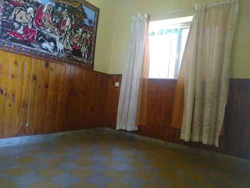 Imagen 2 de 11 de Casa Tres Dormitorios Barrio Oeste