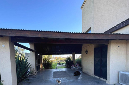 Casa En Venta En Chacras Del Ocho Al Lado De Pilará