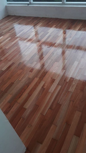 Imagen 8 de 10 de Pulido Plastificado Hidrolaqueado De Pisos De Madera