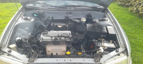 Mitsubishi Lancer 1.3 Gl 5 p