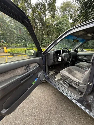 Nissan Pathfinder Std