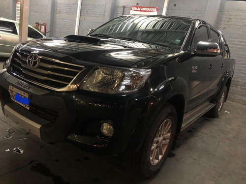 Toyota Hilux Srv 4x4 Mt