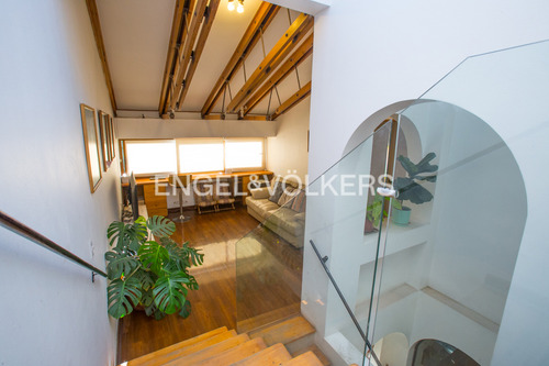 Casa En Venta San Carlos De Apoquindo / Paseo Los Domínicos