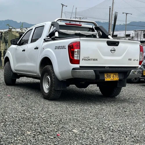 Nissan Frontier Se Mt 2.5cc Td 4x4 2021
