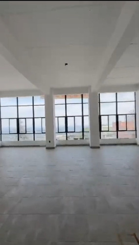 Edificio Multiusos Con Locales En Padierna.