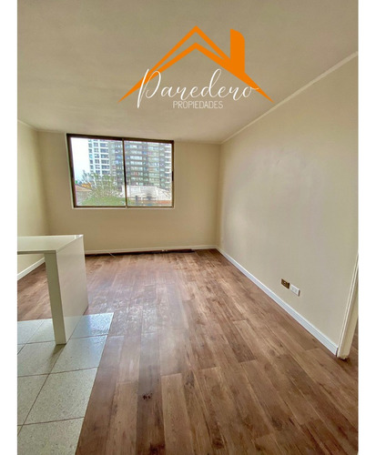 Depto En Av. Fermin Vivaceta Remodelado.