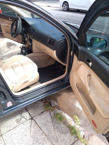 Volkswagen Golf 1.6 Conceptline 2001