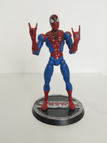 Spiderman Marvel Legends Toybiz Original Con Accesorios 