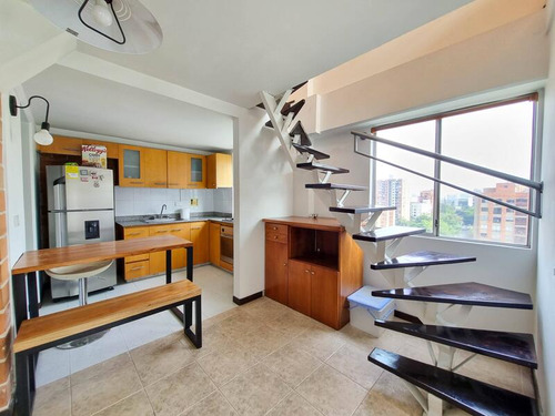 Apartamento En Arriendo Ubicado En El Poblado Sector Santa Maria De Los Angeles (22417).