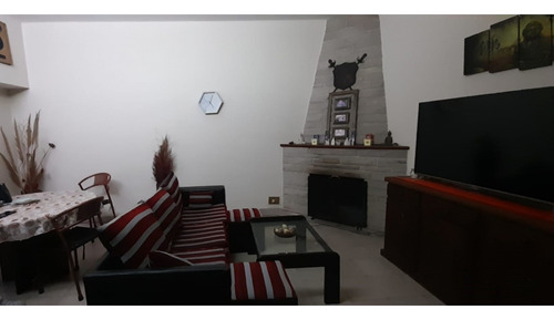 Excelente Casa Americana En Venta. Ituzaingo Norte. Zona Residencial