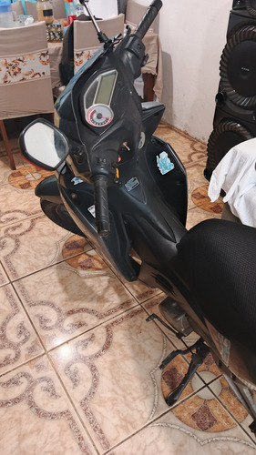 Tiene 4 Cambios,soat Para Un Año,llantas Nuevas