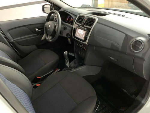 Renault Sandero Expression 1.0
