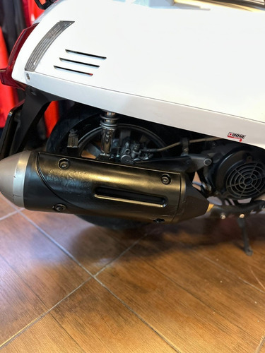 Imagen 5 de 19 de Kymco Like 125 Usada Con 21 Mil Km En Marelli Sports