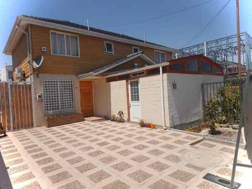 Amplia Casa En Venta, Valle Norte 4, Valle Grande, Lampa
