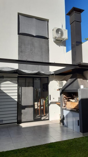 Imagen 8 de 20 de Duplex En Venta En La Plata