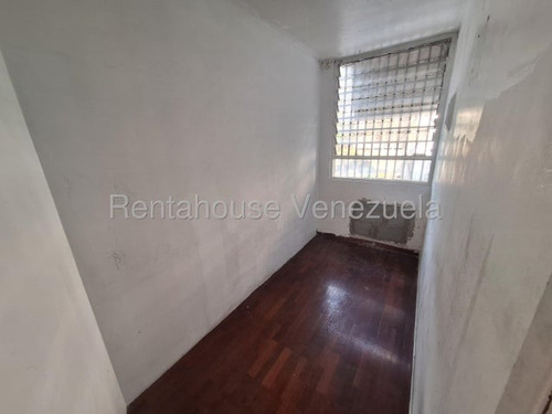 Apartamento En Venta. Sabana Grande. Mls 25-18486