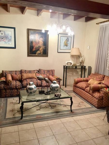 Hermosa Casa En Bella Vista.