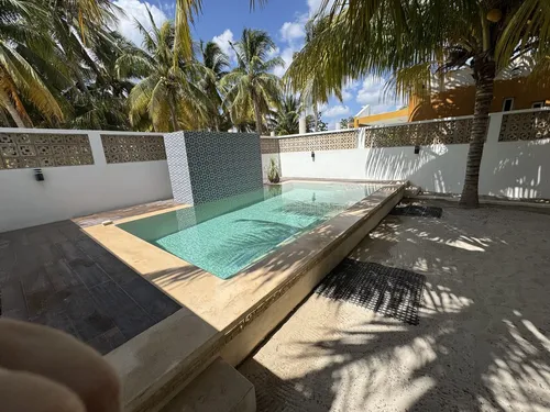 Casa En Venta De Dos Planta A 3 Cuadras Del Mar De Telchac Puerto.