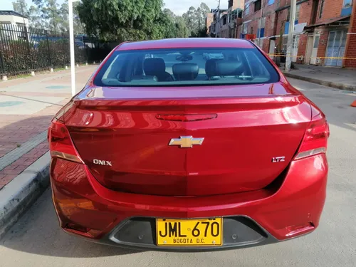 Chevrolet Onix 1.4 Ltz 4 p