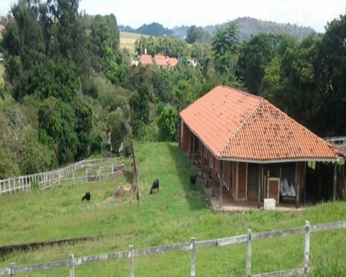 Excelente Sitio Com Haras De 36.000 M² À Venda Em Itupeva, Sp - St00004 - 34651579
