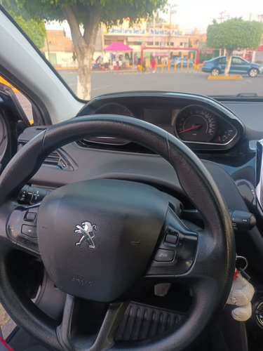 Peugeot 208 208 allaure