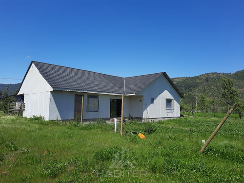 Casa En Venta De 4 Dorm En Parcela 5.000mts2 En Los Niches