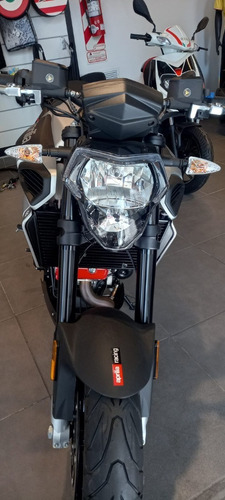 Imagen 13 de 16 de Aprilia Shiver 900 2020