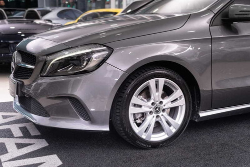 Imagem 4 de 14 de Mercedes-benz A200 Sport 1.6t Flex 156cv C/teto Aut./2018