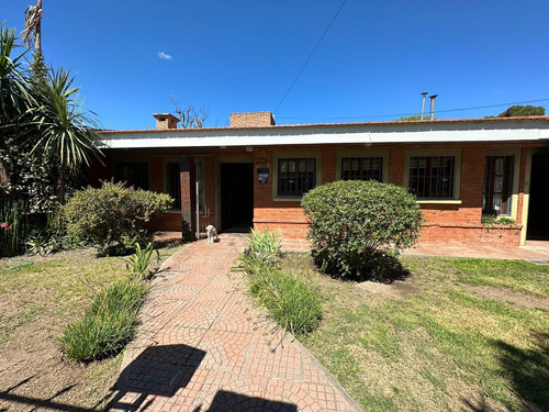 Venta Casa 3 Dorm Planta Baja Villa Belgrano Pileta Y Cochera