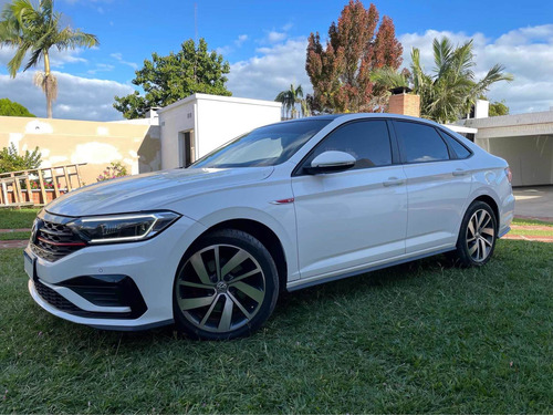 Imagen 1 de 15 de Volkswagen Vento 2019 2.0 Tsi Gli 211cv App Connect + Nav