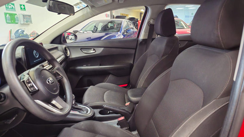 Kia Forte 2.0 L 4 p At